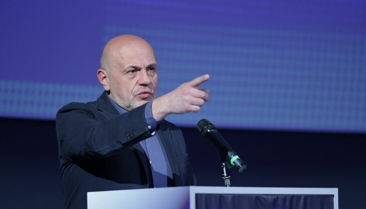 Вицепремиерът подчерта, че искането за референдум за еврото е противоконституционно