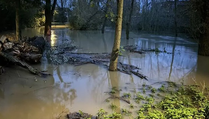 След проливния дъжд – над 30 градини са под вода,