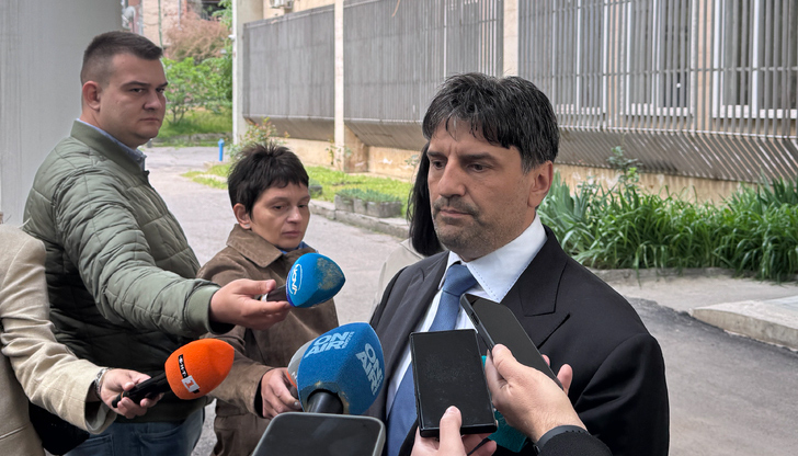 Проследявали жертвите с месеци преди покушението, избягали с кола с