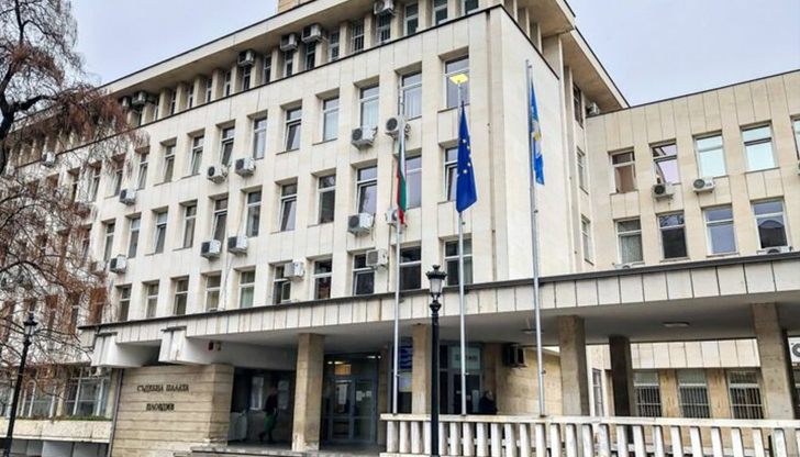 Осъденият е намушкал 14 пъти бившата си приятелка в хотел