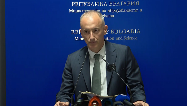 Министърът на образованието представи концепция за алтернативната програма Добродетели и