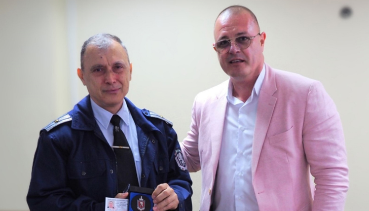 Старши инспектор Антон Донков получи Почетен знак на МВР -