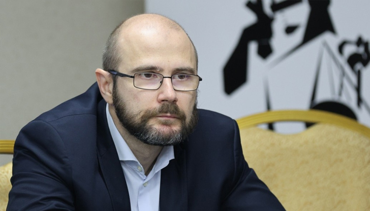 Близо два месеца след информацията за призоваване няма публични данни