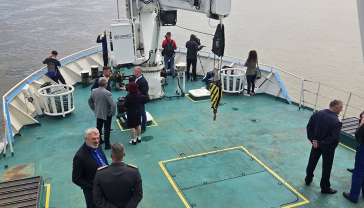 Мероприятието е част от учение Дунав 2025Симулация на нефтен разлив