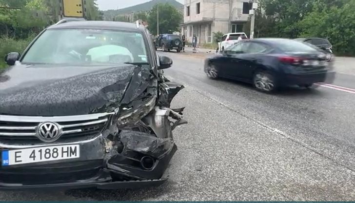 Причината за катастрофата е неспазване на дистанцияВерижна катастрофа стана днес