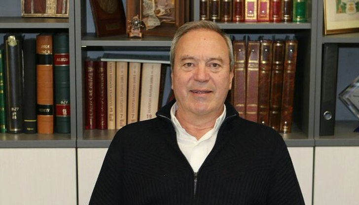 На 31 май призовава граждани пред БНБ за референдум за