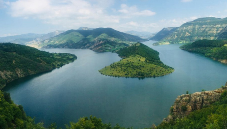 Договорът е за срок от 5 години и осигурява вода