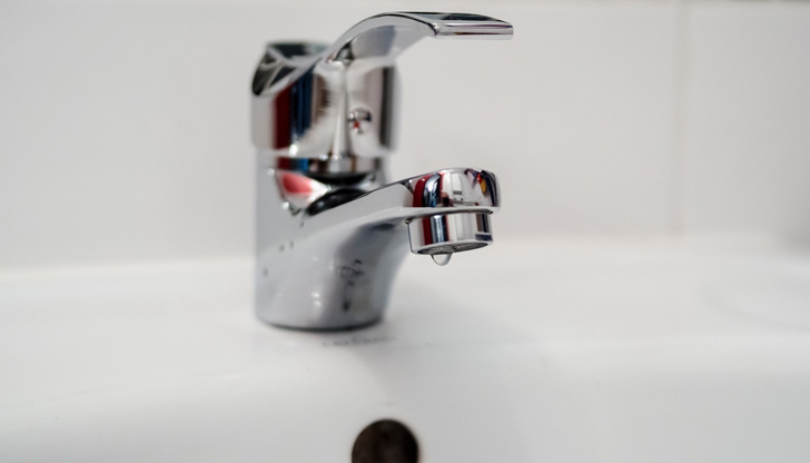 Водоподаването е прекъснато поради повторно замътване на водоизточницитеВодоподаването в град