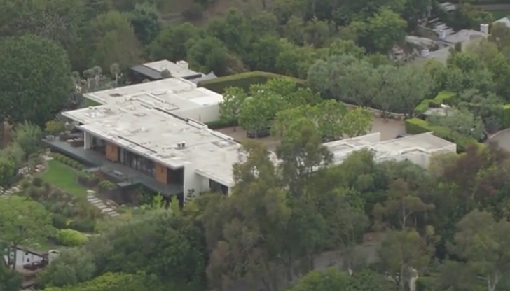 Актрисата е била в дома си по време на инцидента,