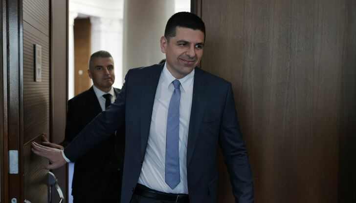 Според депутата от Да, България страната е длъжна да влезе