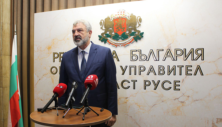 Областният управител на Русе отправи послание към учителите за 24