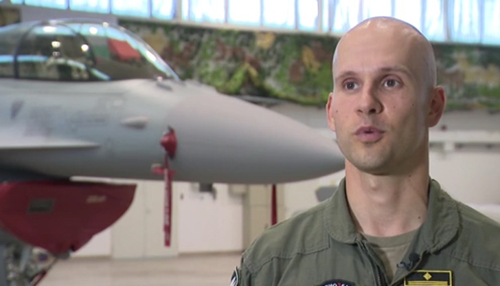 Пилотирането на F-16 е до много голяма степен облекчено спрямо