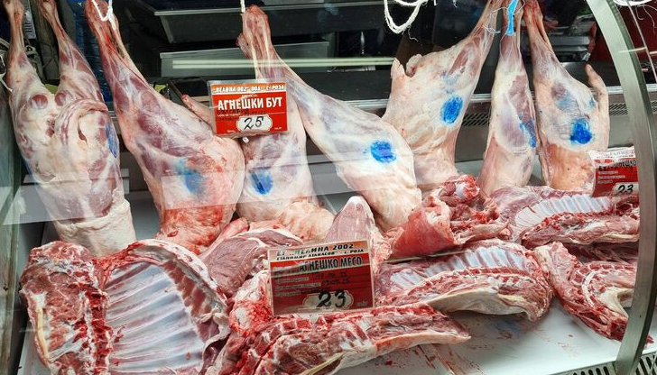 Месото се продава на цени между 30-34 лева, търговците отчитат