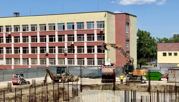 Министри и кметът на Русе дадоха старт на подновяването на