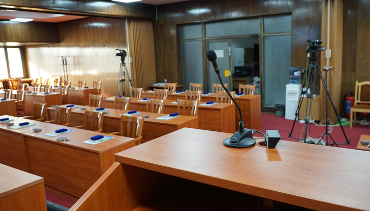 Съветниците ще решават за бъдещето на общинските дружества и важни