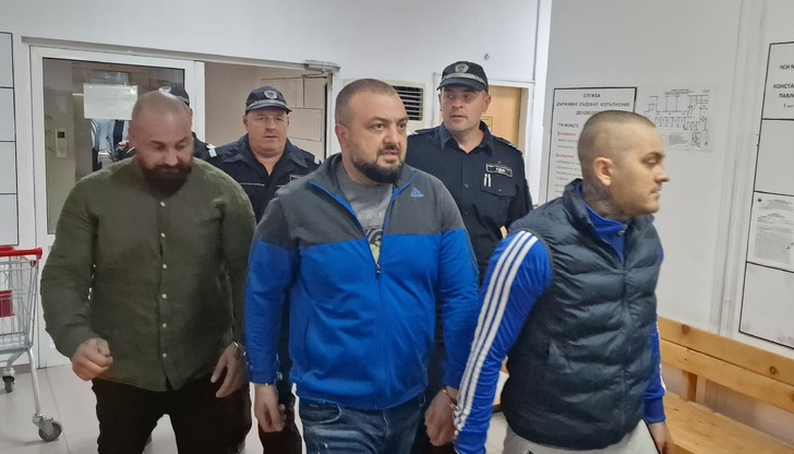 Стоил и Петко Анчеви и Ерджан Оджак ще платят по