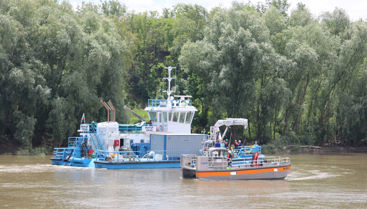 Над 130 души и 6 плавателни съда участваха в успешното