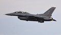 Вторият изтребител F-16 пристига днес в България