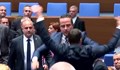 Ройтерс показа как Цончо Ганев нападна Божанков в парламента
