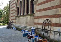 Предстои подмяна на прозорците на първия етаж и камбанариятаРемонтът на