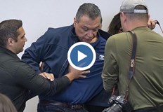 Алекс Падила е опитал да зададе въпрос към министъра на