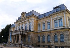 Музеите театрите и библиотеките в Русе отчитат ръст на посещениятаНационалният
