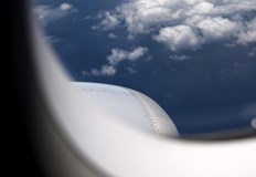 Трима души са пострадали няма загиналиДвумоторен самолет De Havilland DHC 6