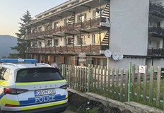 Търсят места за възрастните хора от закритите нелегални домовеОколо 60