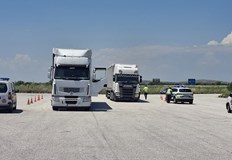Проверка на повече от 60 тежкотоварни автомобила показа нарушения на