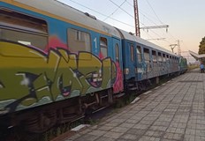 Аварийни екипи работят по възстановяването очаква се движението да се