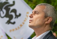 Костадин Костадинов обяви война на НАТО директивата за 6 милиарда