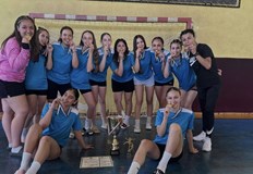 Отборът на СУ Панайот Волов получава финансова подкрепа от Община