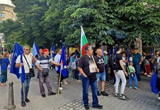 Лекари специализанти настояват за достойно заплащане и по добри условия на