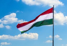 Банковите сметки стават безплатни докато инфлацията не падне под 4 Унгарското