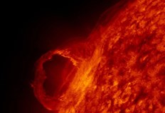 NOAA предупреждава за G4 ниво – възможни полярни сияния до