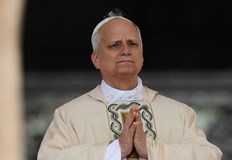 Генеалогично проучване проследи предците на първия американски папа до 16 ти