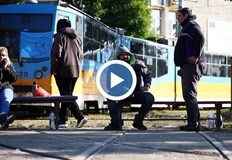 Синдикатите обвиняват кмета Терзиев в саботаж на заплатитеРаботещите в наземния