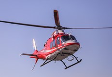 Един човек беше транспортиран с хеликоптер заради травма на глезенаВсички