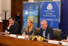 КЗК НАП и КЗП вече работят по тристранно споразумение срещу