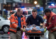 Френската полиция арестува 12 заподозрени за атаките по време на