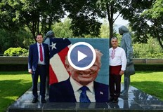 Майсторът от Априлци използва 186 годишен стан и овча вълна за