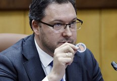 Ведомството официално призна че стикерите не съответстват на целите за