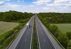 Ще се коси трева в средната разделителна ивица на магистралата