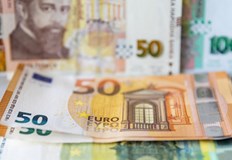 Таблица помага на българите при преминаването от лева към евроПлатформата