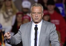 Робърт Ф Кенеди младши е известен със скептицизма си към имунизациитеАмериканският