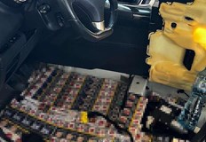 Младите мъже превозвали над 108 хиляди къса цигари в автомобили