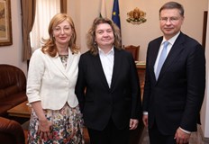 Председателят на парламента коментира писмата на Костадинов до европейски лидериБългария