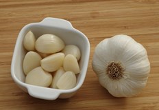 Чесънът съдържа около 400 активни съставкиНаучните изследвания отново потвърждават това