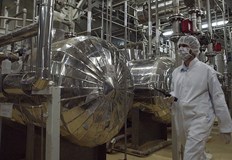 Шестият кръг разговори планиран за неделя в Оман е под