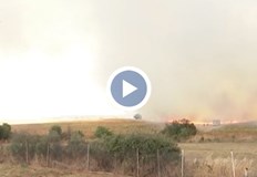 Нямат пожарна служба в близост екипите пътуват час от ЯмболВ